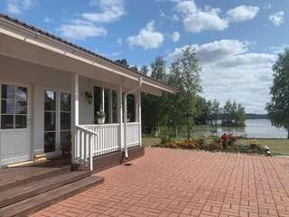 Фото Дома для отпуска Wonderful cottage by the lake г. Hautjärvi